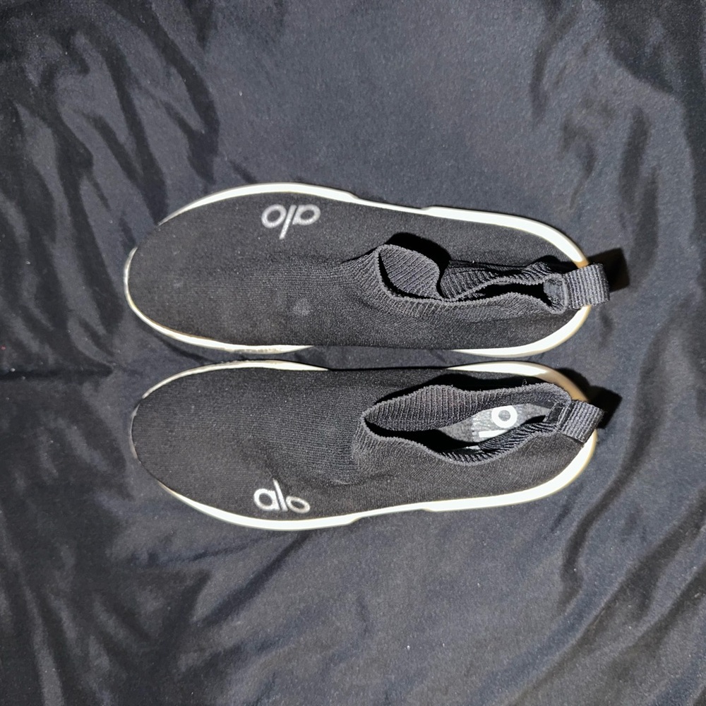 alo Sock Sneakers – Women’s Size 10